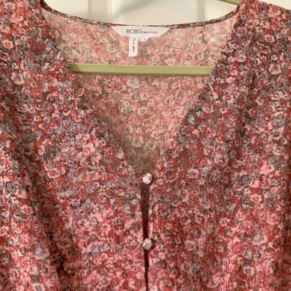 BCBGeneration long sleeved Romper - Picture 2 of 4